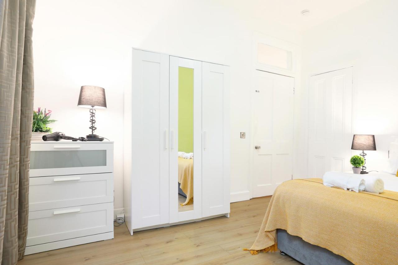 Stunning Modern 3 Bedroom Apartment Edimburgo Exterior foto
