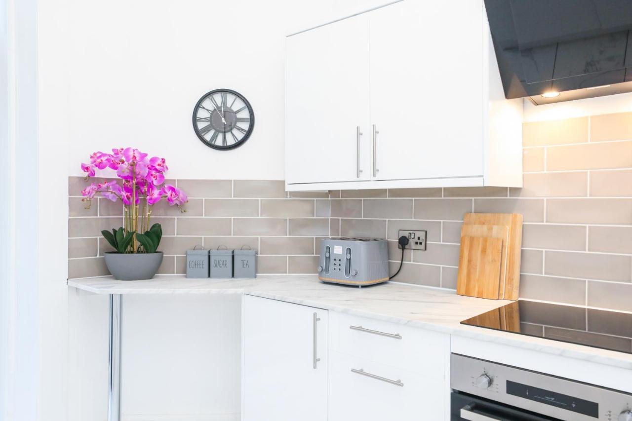 Stunning Modern 3 Bedroom Apartment Edimburgo Exterior foto